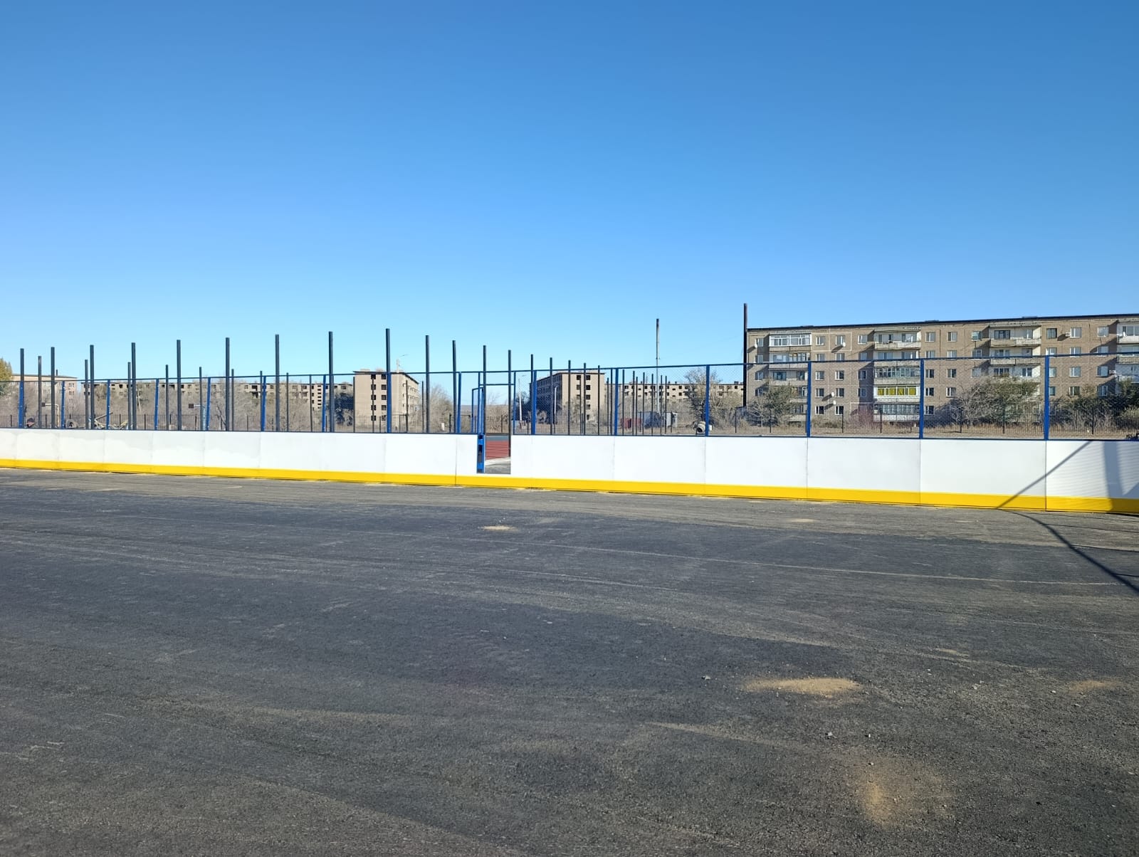 Закончили строительство спортивной площадки